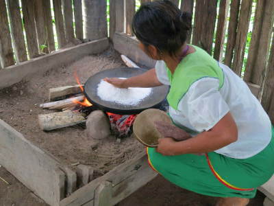 Siona woman